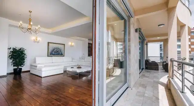 Apartment City Badezimmer