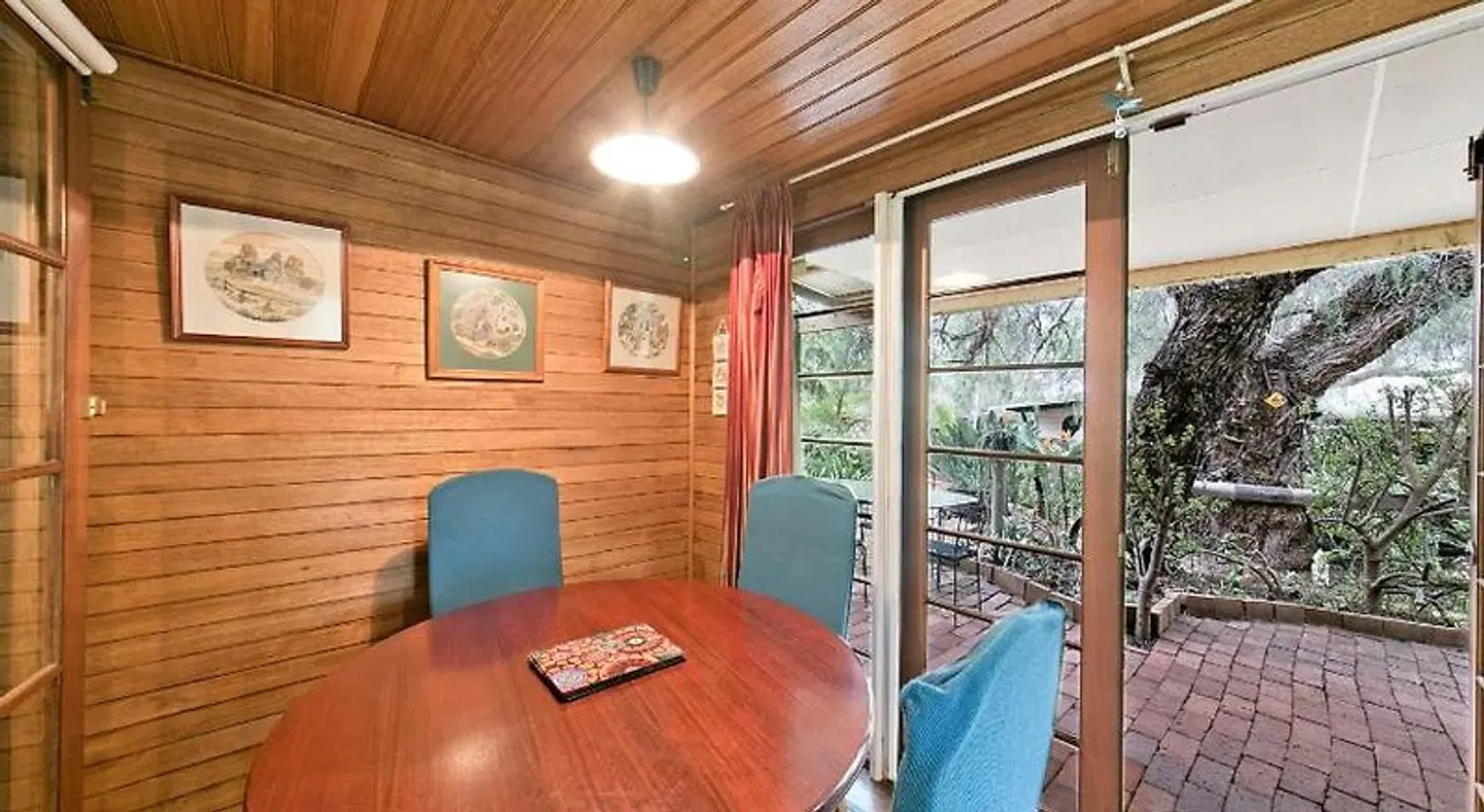 Hillside Country Retreat ROOM_EXAMPLE