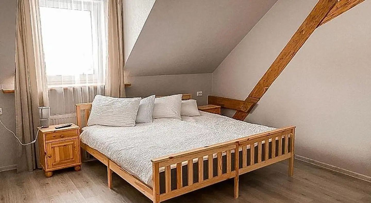 'densdzirnavas ROOM_EXAMPLE