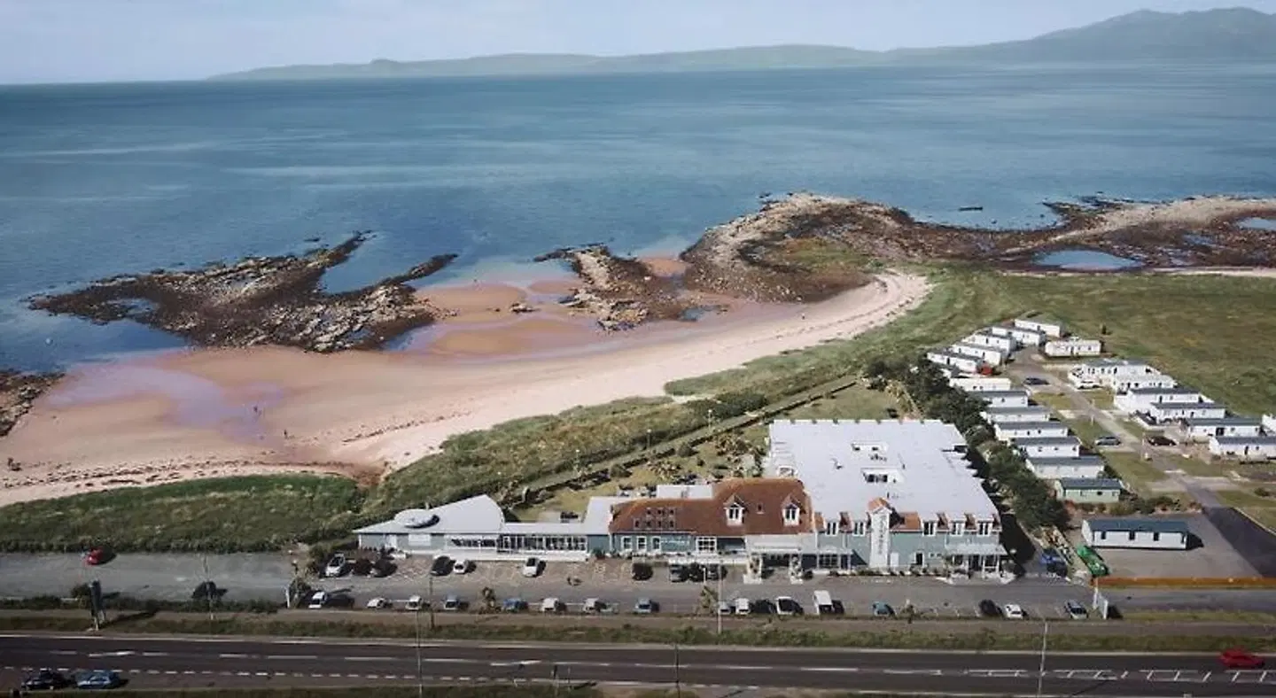 The Waterside Hotel LANDSCAPE