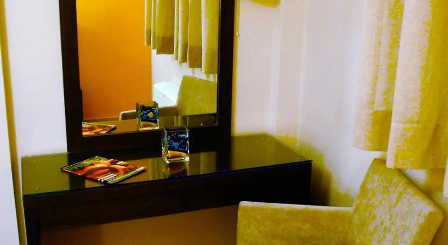 Cavos Fokidos ROOM_EXAMPLE