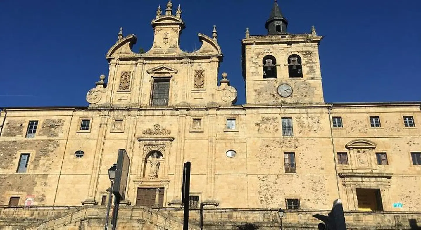 San Nicolas el Real EXTERIOR