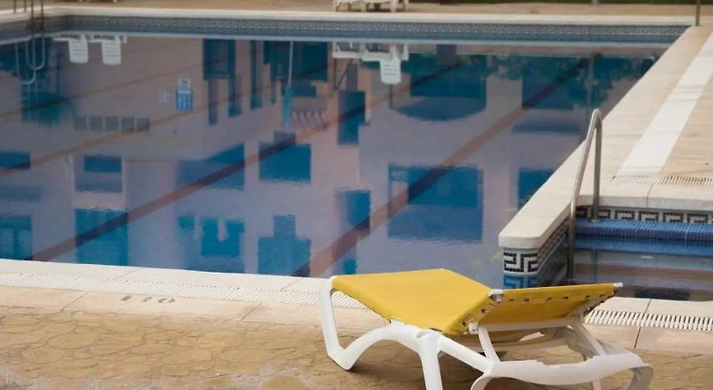 Apartamentos Turisticos Spiritmar Hallenbad