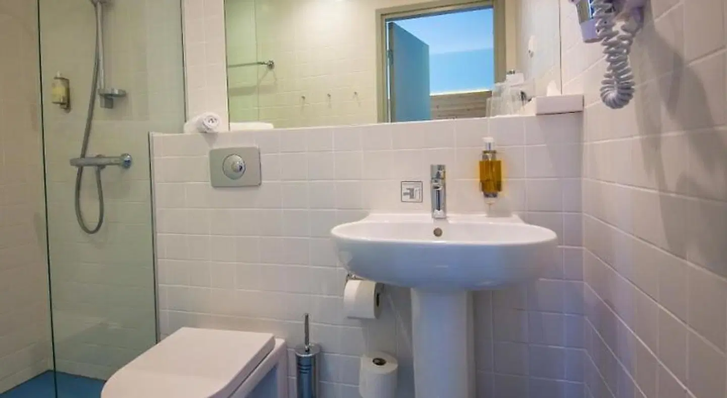 Kassari Puhkekeskus Badezimmer