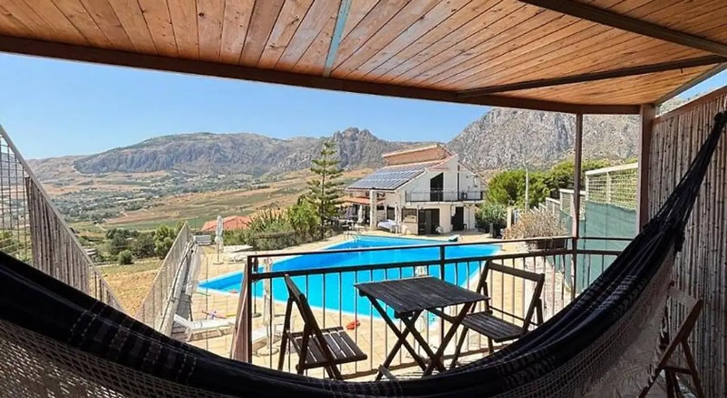 Kairos B&B OUTDOOR_POOL
