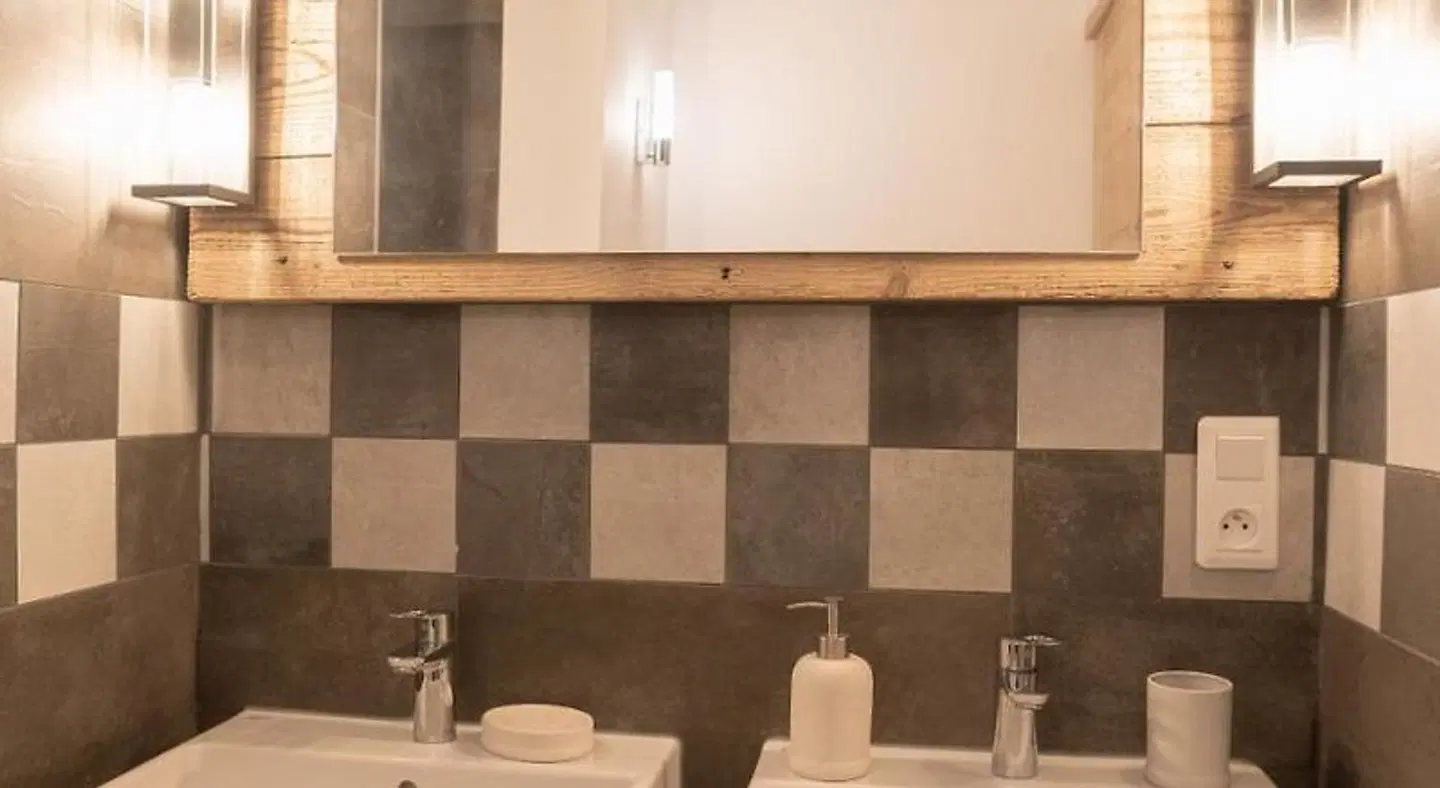 LE TOI DU MONDE Badezimmer