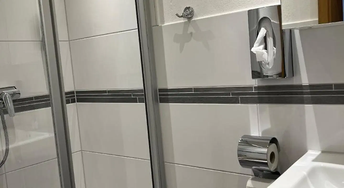 Kirchspielkrug Mahrt Badezimmer