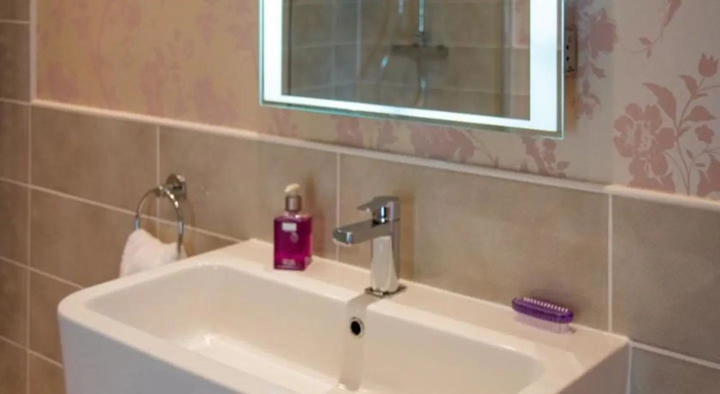 Whitehouse Country House Badezimmer