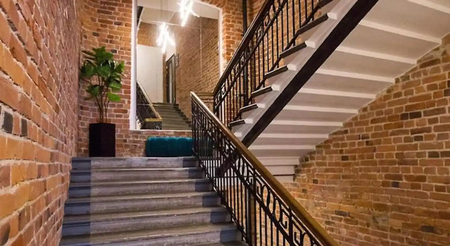 Bob W Avangard Lobby