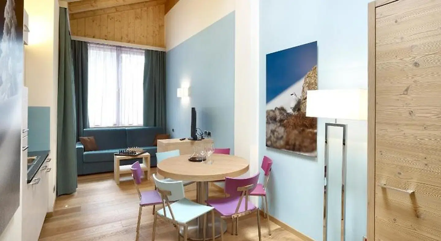 Color Home Suite Apartments ROOM_EXAMPLE