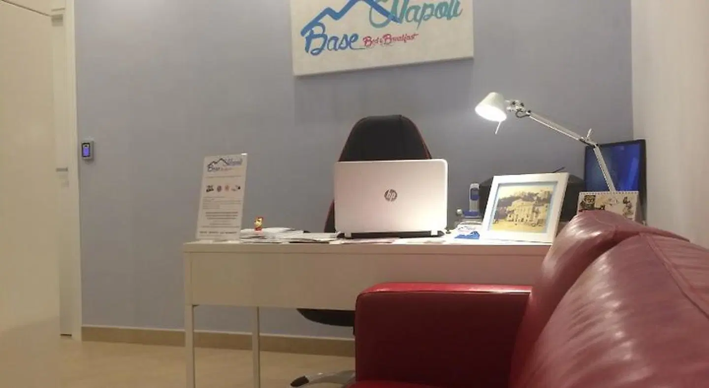 Base Napoli LOUNGE_LOBBY