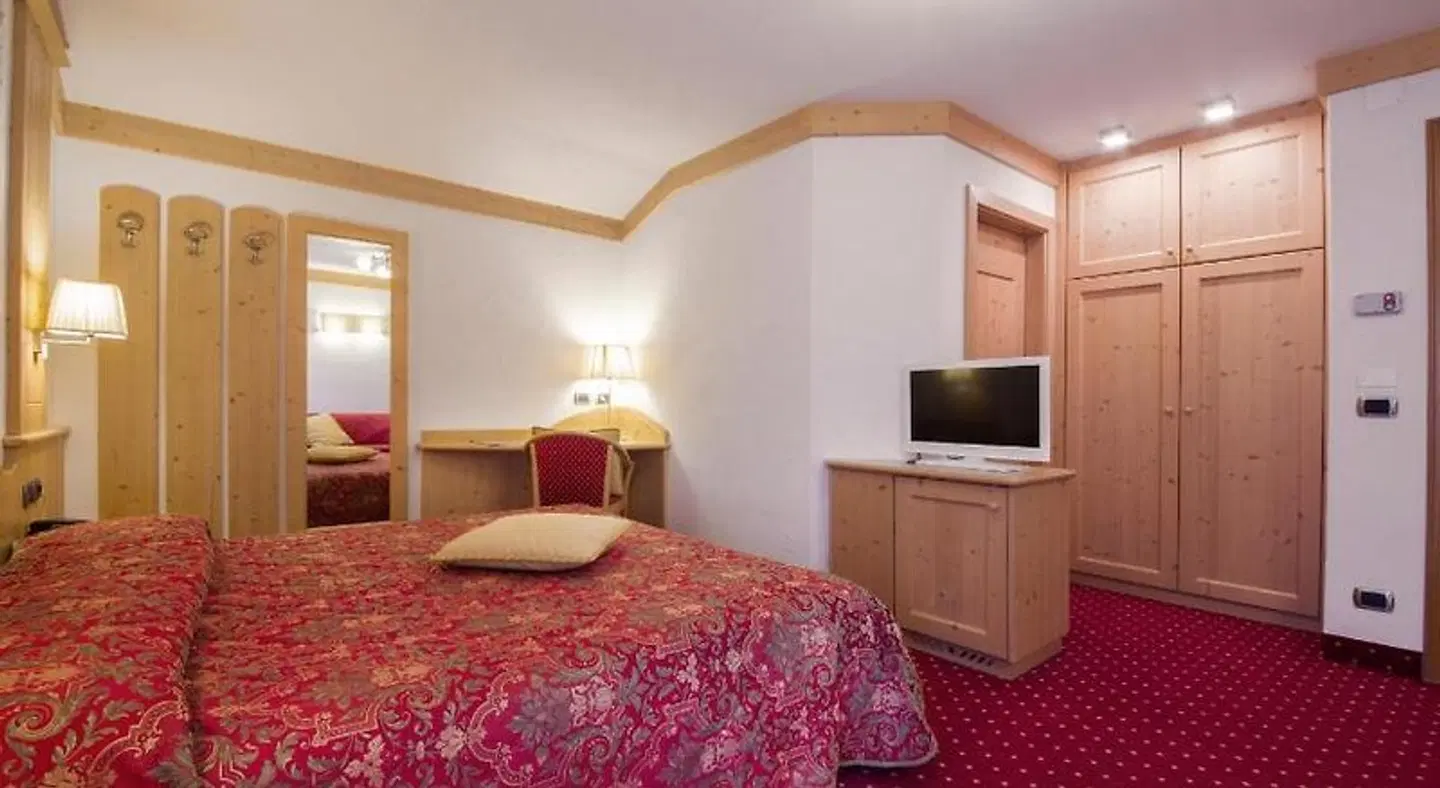 Hotel Garni Lastei ROOM_EXAMPLE