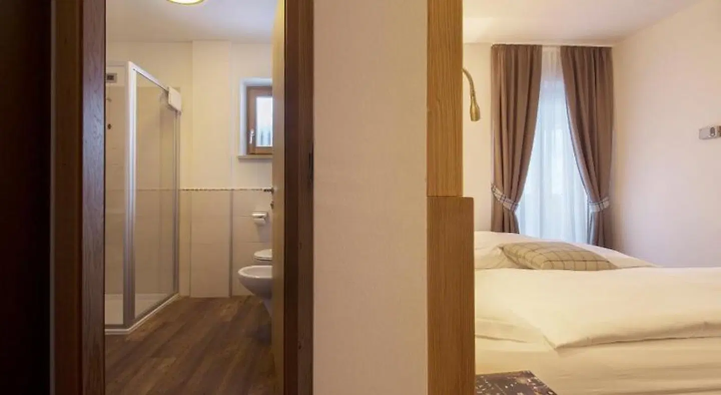 Hotel Garni Lastei ROOM_EXAMPLE