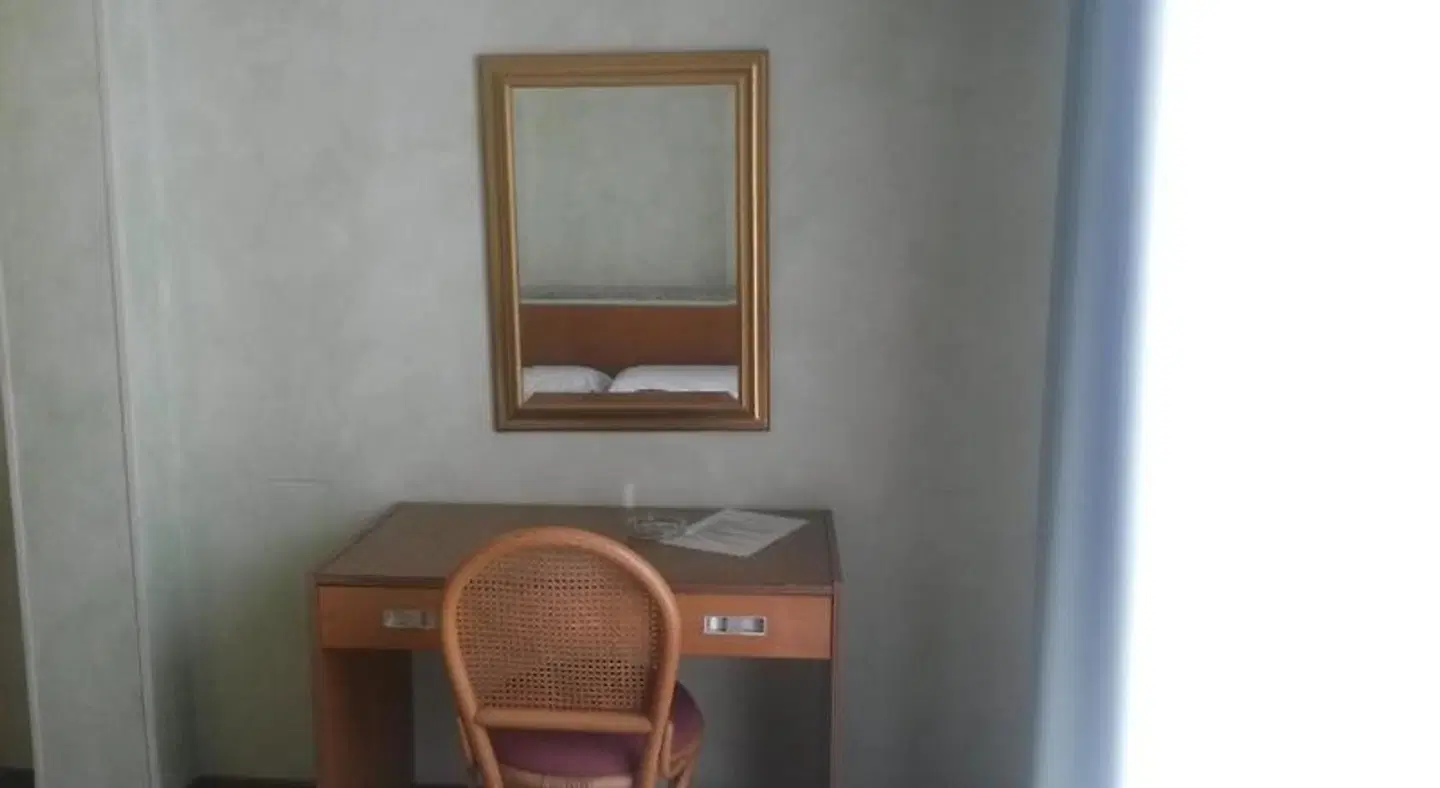 Mirabello ROOM_EXAMPLE