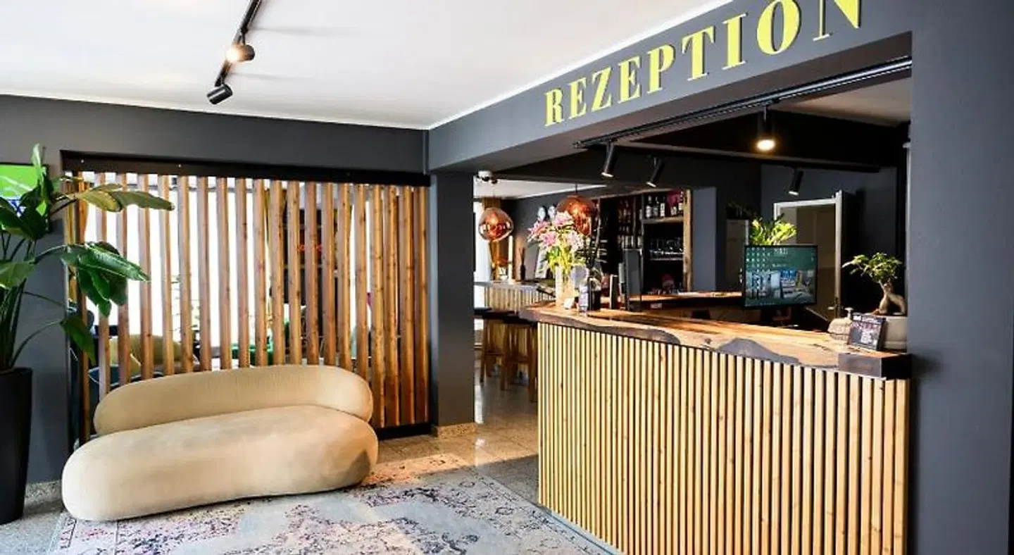 Nikii City Hotel Bar