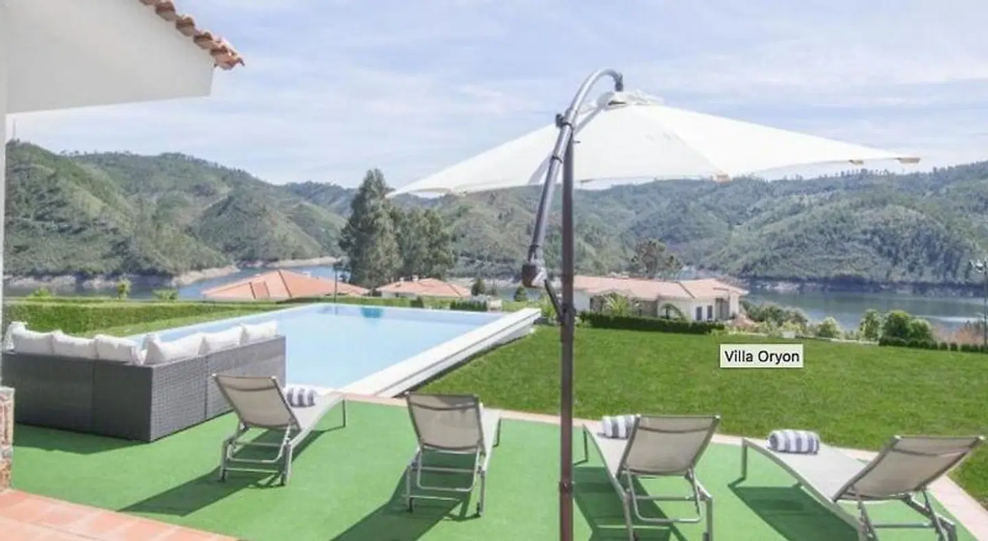 Apartamentos do Lago OUTDOOR_POOL