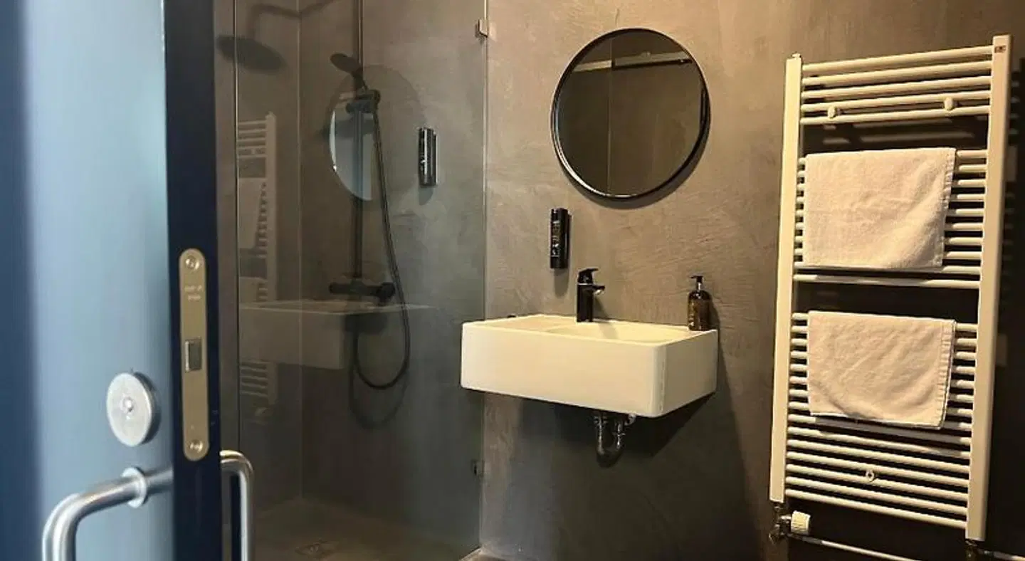 Hótel Bifröst Badezimmer