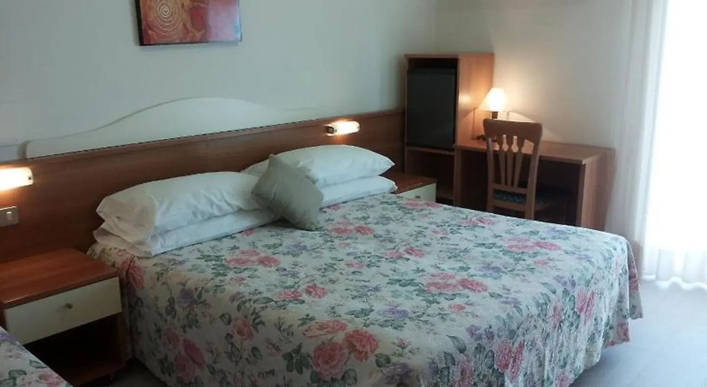 Verona ROOM_EXAMPLE