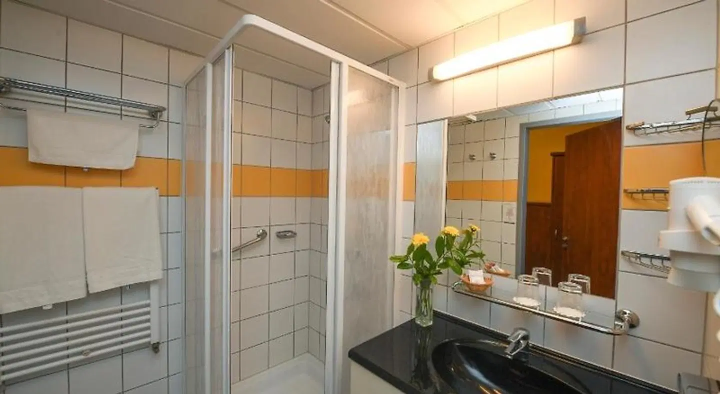 Hunguest Hotel Répce Gold Badezimmer