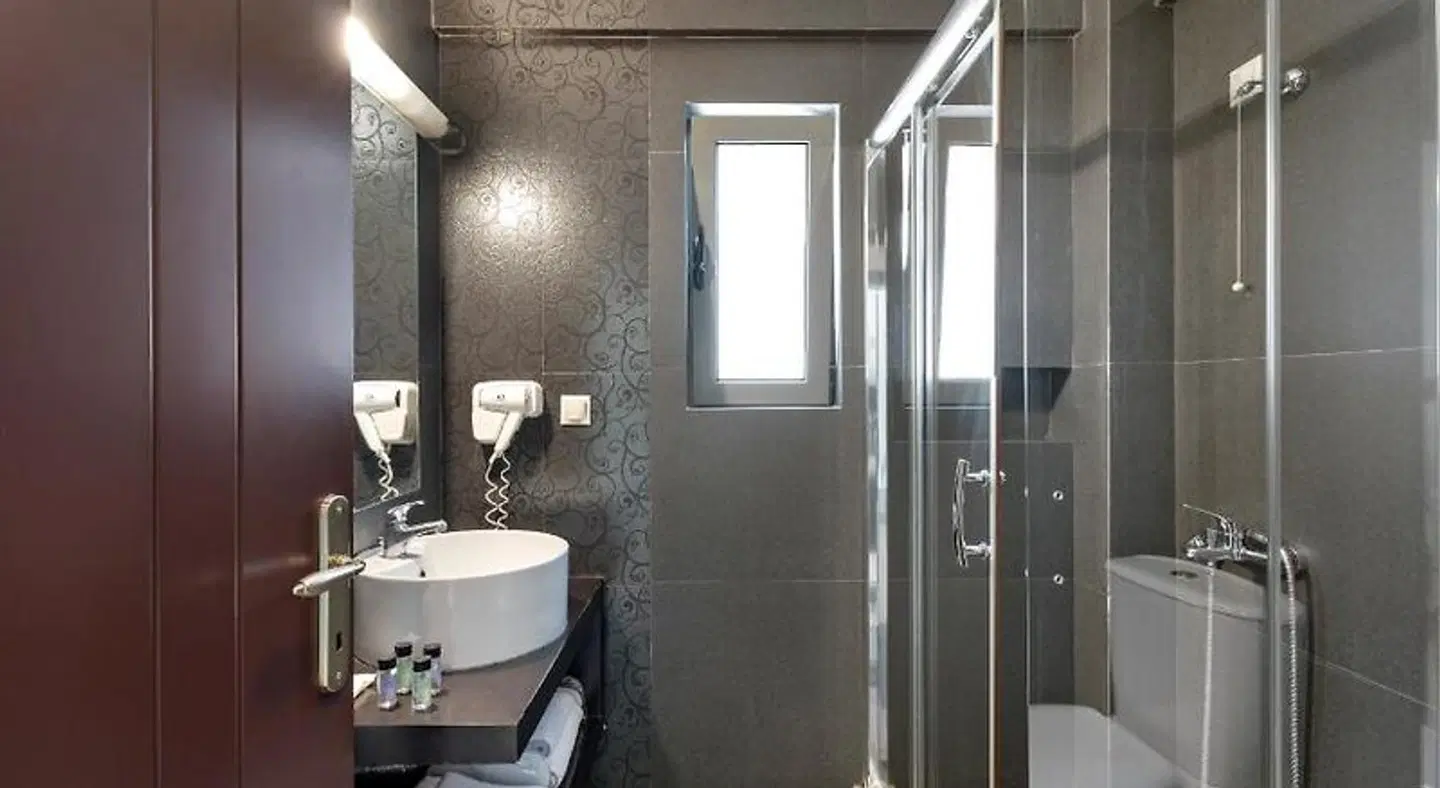 Aerinon Guesthouse Badezimmer