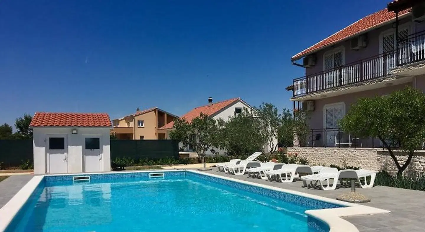 KrkaHaus OUTDOOR_POOL