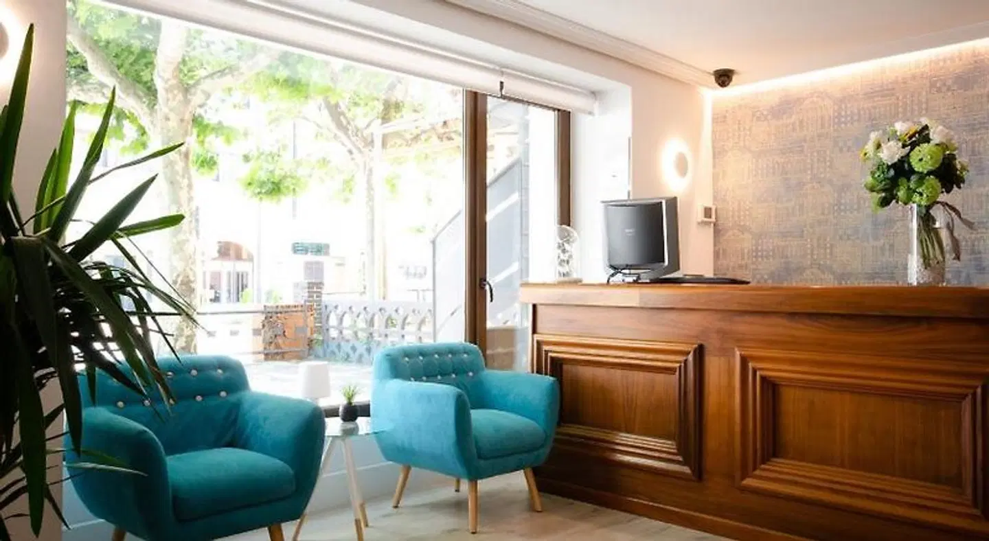 PUERTA CIUDAD RODRIGO LOUNGE_LOBBY