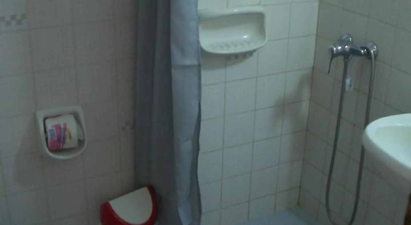 Oinoi Hotel Badezimmer