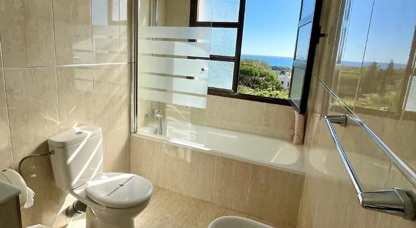 Apartamentos El Toro Badezimmer