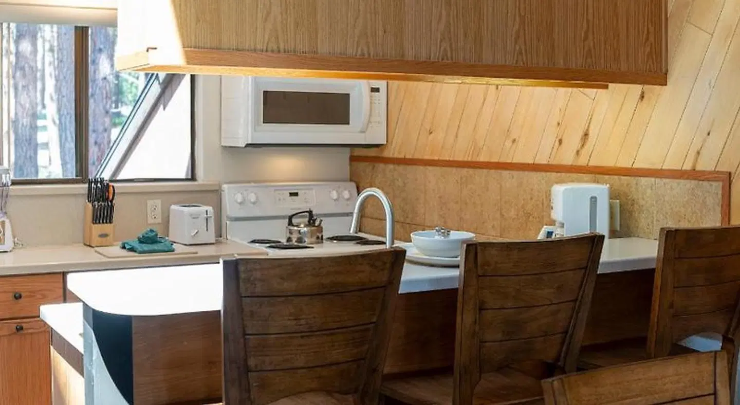Club Tahoe Resort ROOM_EXAMPLE
