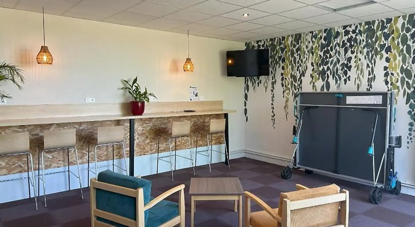 CREF - Auberge de Jeunesse LOUNGE_LOBBY
