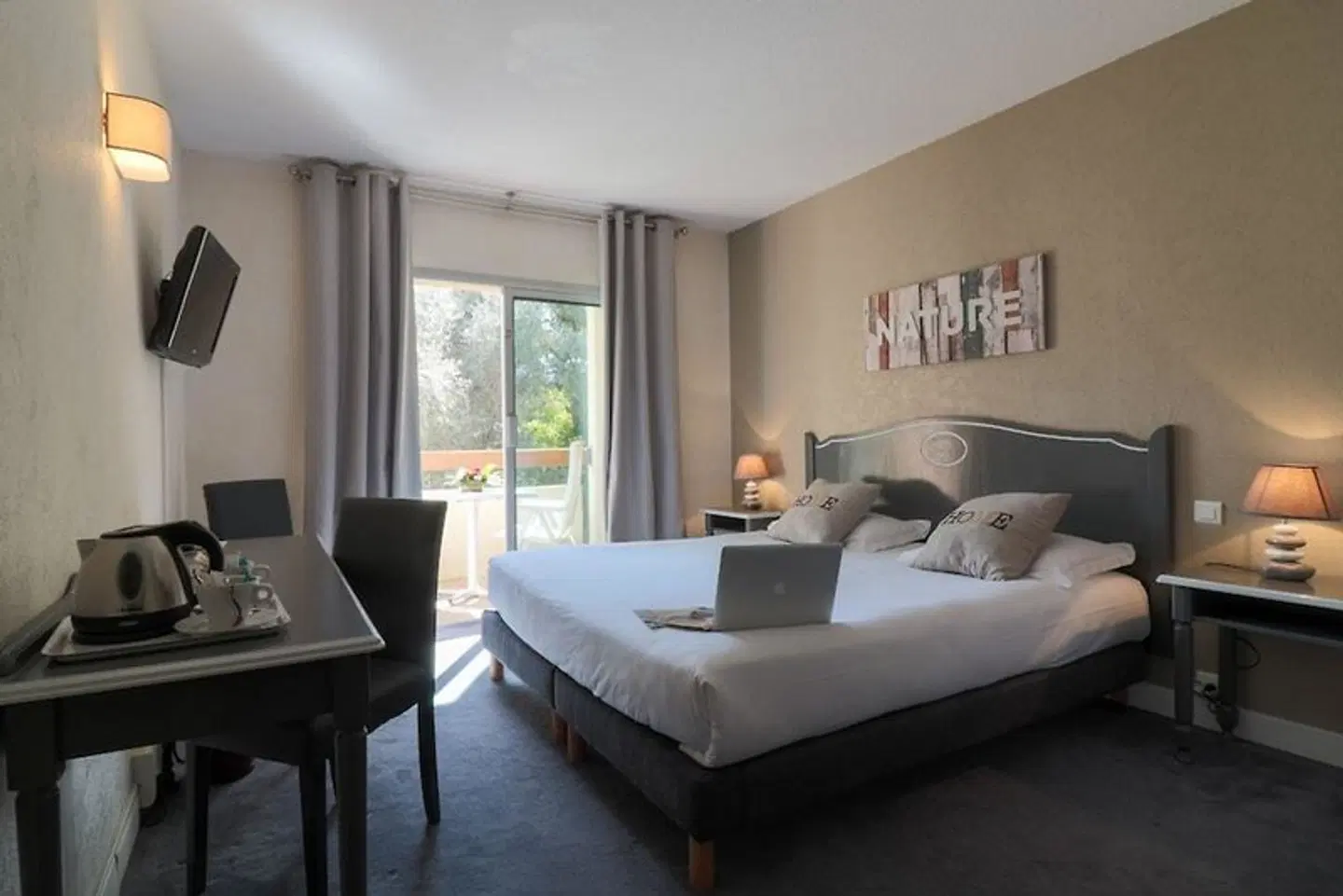Inter-Hotel Le Floréal ROOM_EXAMPLE