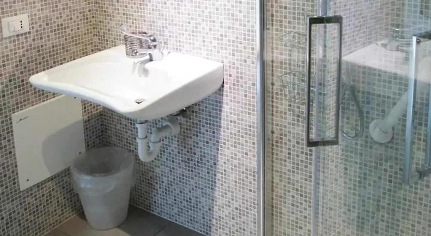 Meet Garda Lake Hostel Badezimmer