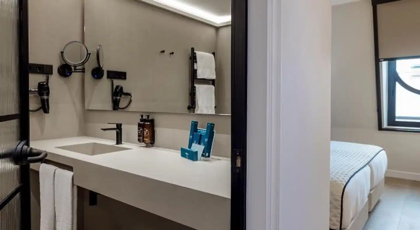 Silken Ciudad de Vitoria Badezimmer