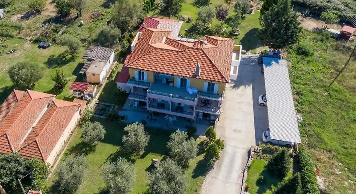 Villa Tsitreli Aussenansicht