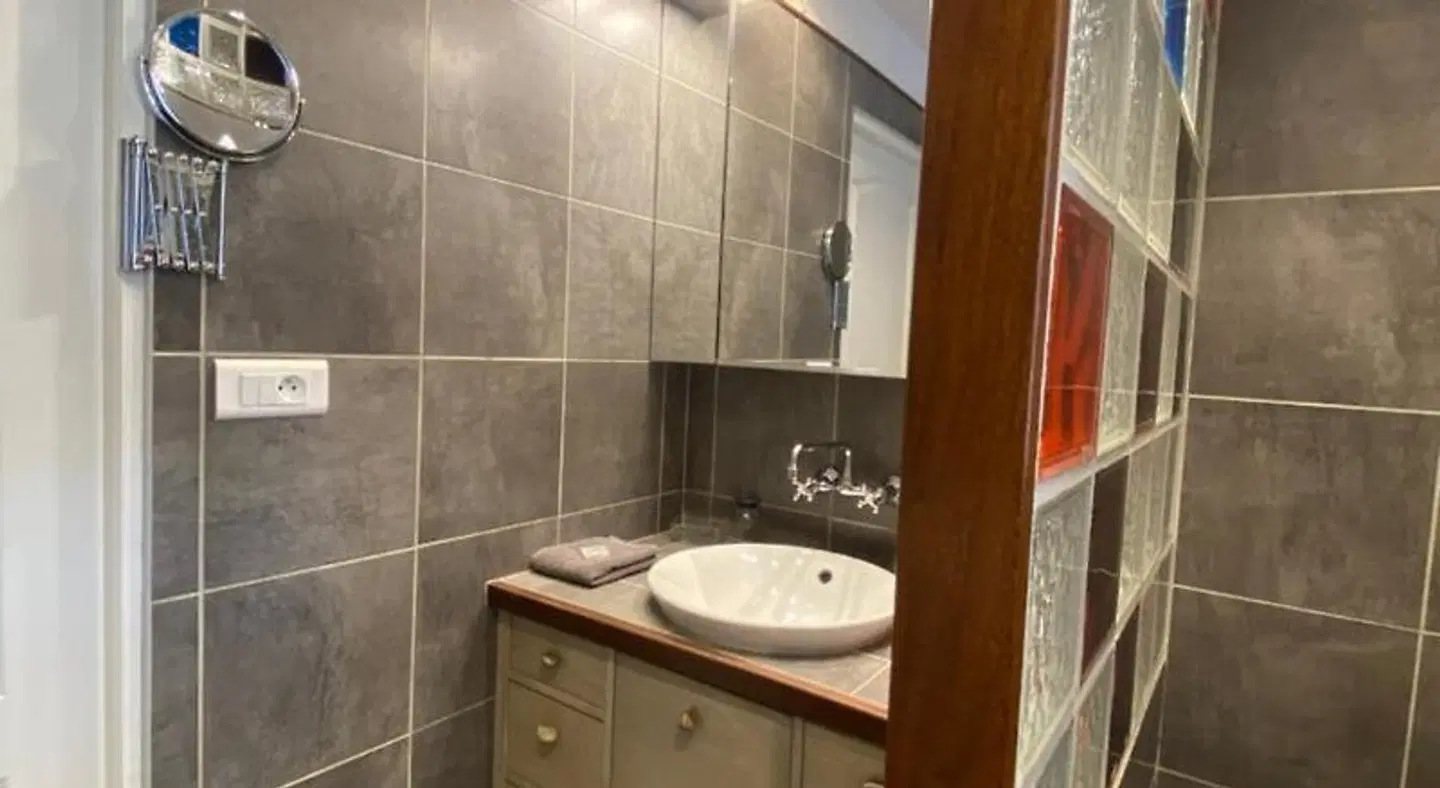 L'Atelier B&B Badezimmer
