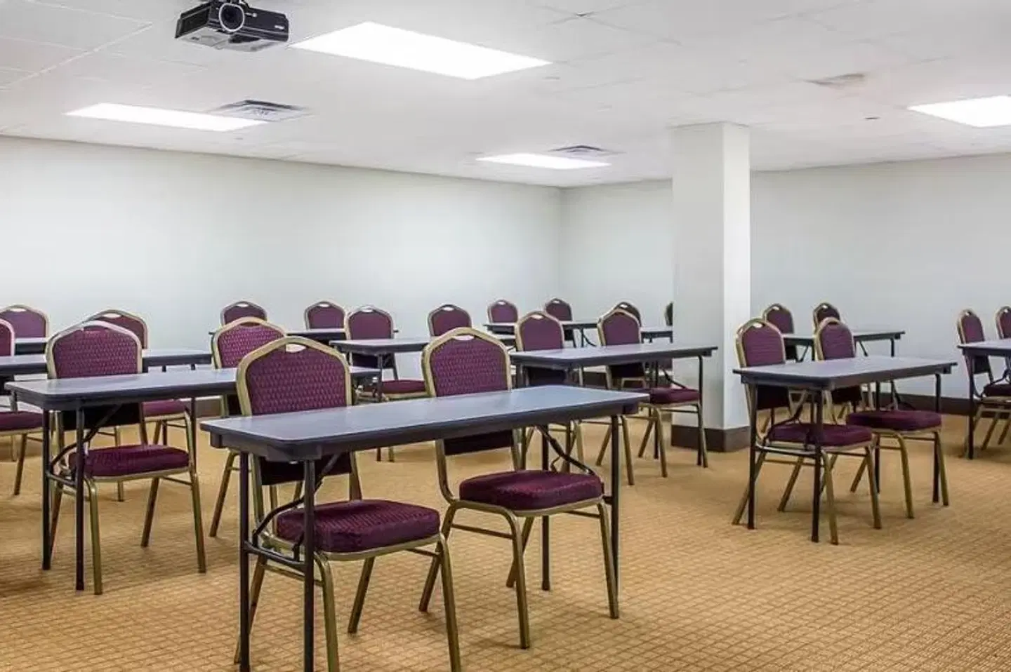 Days Inn by Wyndham Brooklyn Borough Park Konferenz