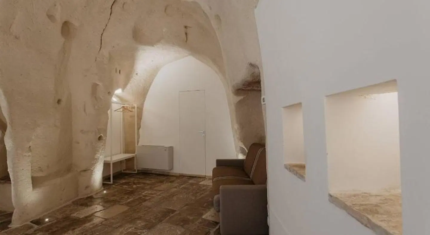 Pietragialla ROOM_EXAMPLE