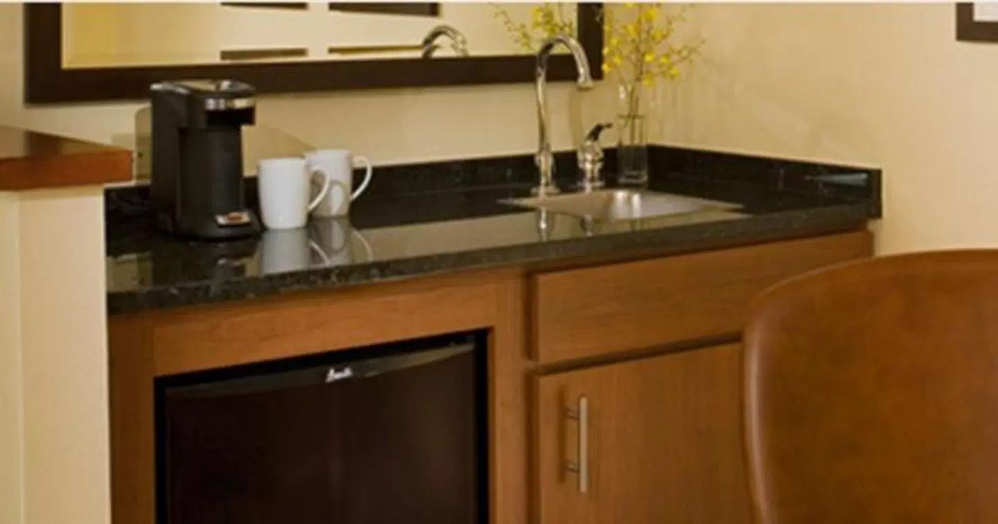 Hyatt Place Roanoke Airport/Valley View Mall LOUNGE_LOBBY