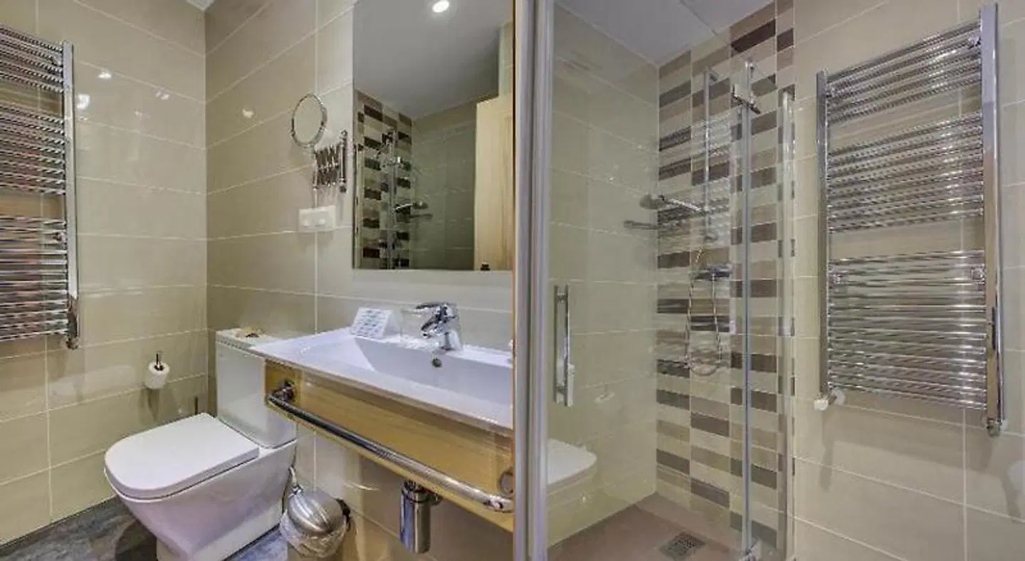 OYO Hostal La Chata Badezimmer