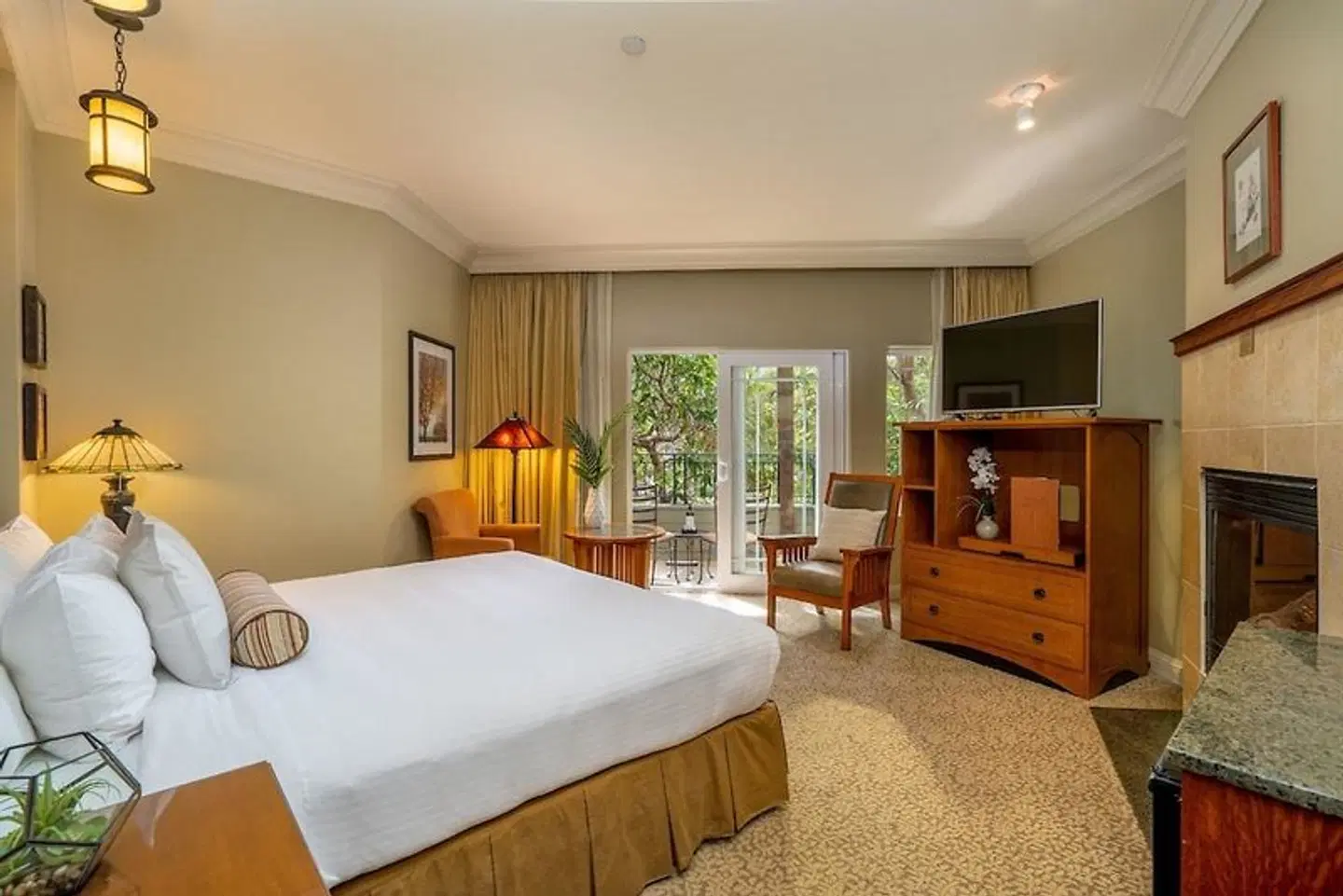 Avila Village Inn ROOM_EXAMPLE