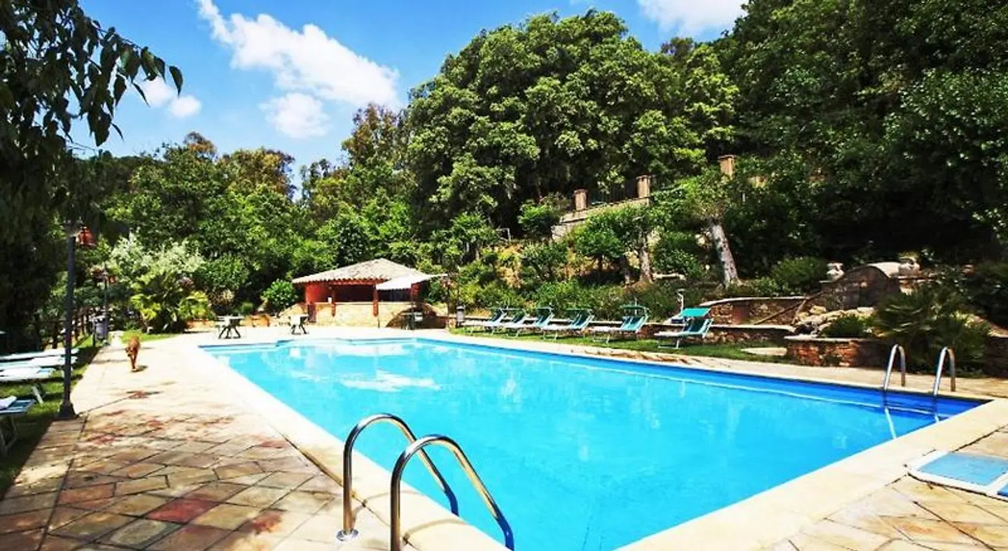 Torre di Renda OUTDOOR_POOL
