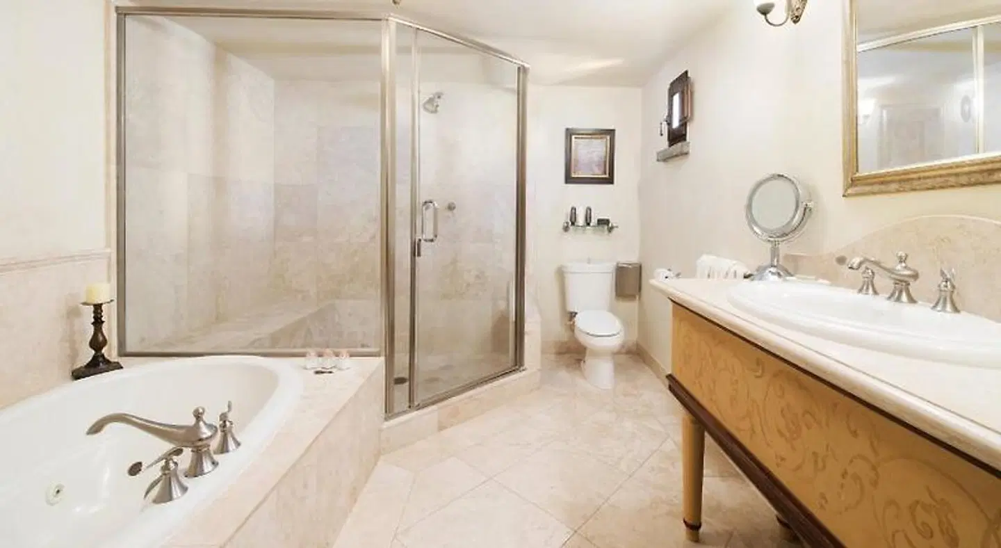 Kenwood Inn & Spa Badezimmer