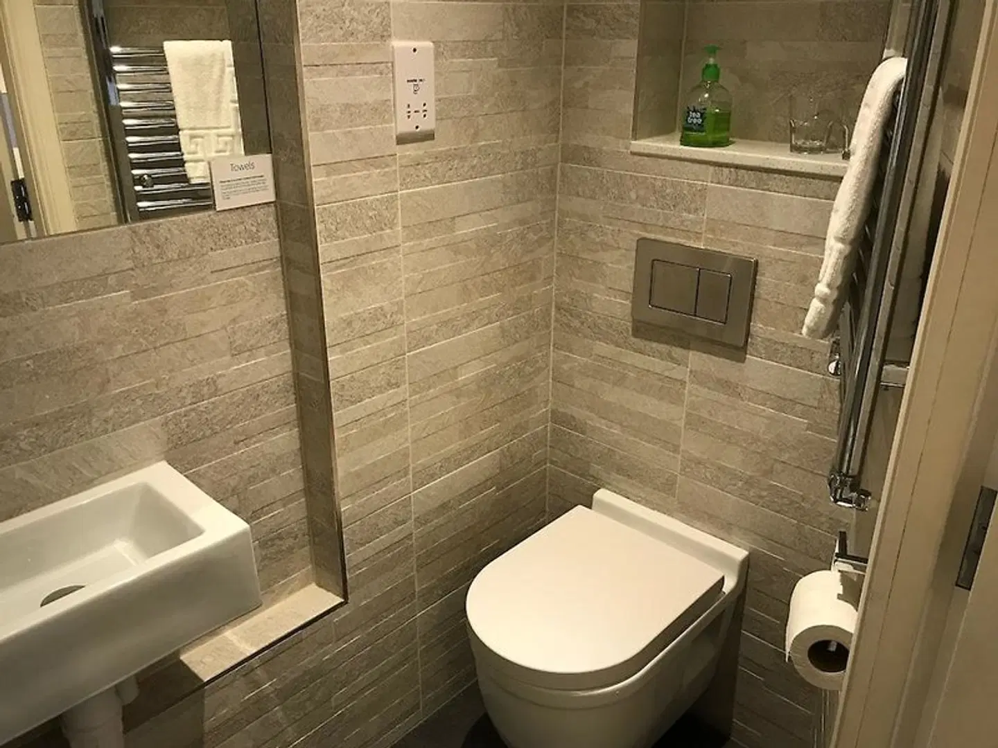 The Coffee House Hotel Badezimmer
