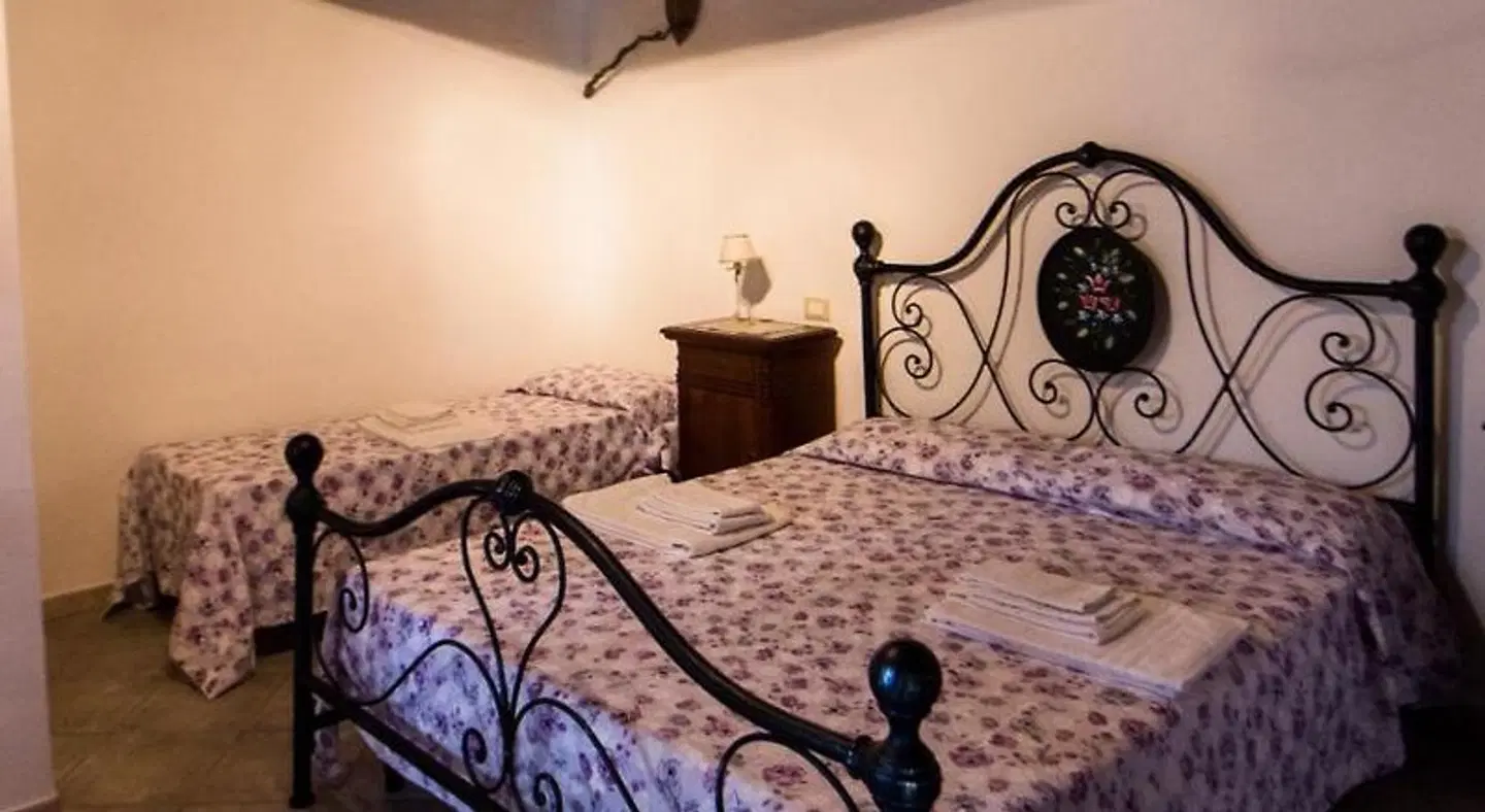 Le Dame del Borgo ROOM_EXAMPLE