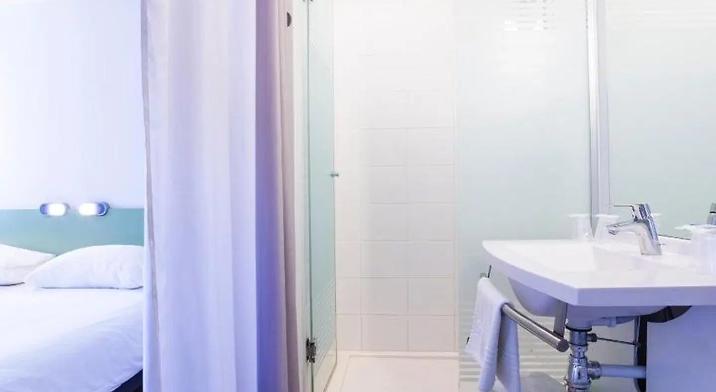 ibis budget Valence Sud Badezimmer