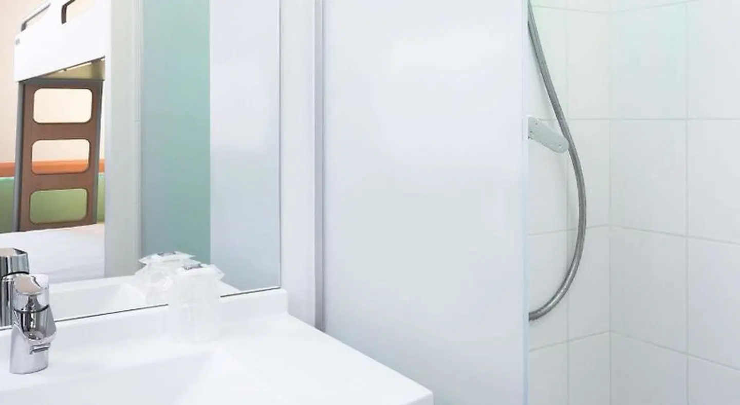 ibis budget Valence Sud Badezimmer