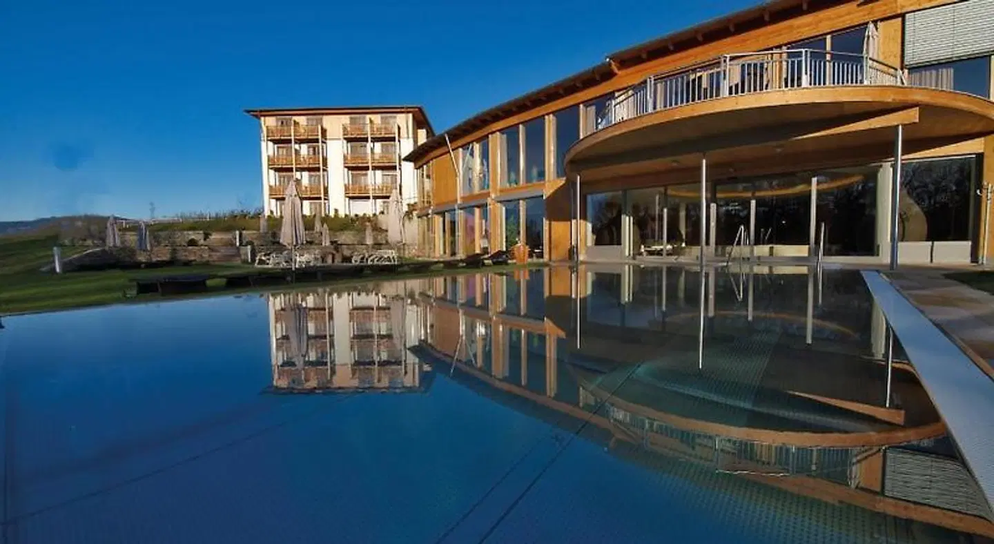 Retter OUTDOOR_POOL