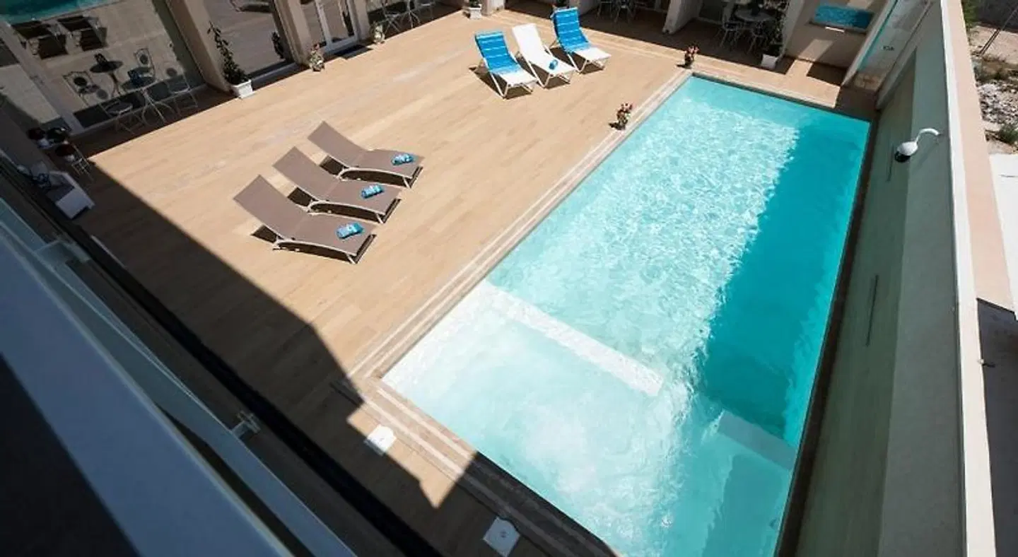 Candiano Palace OUTDOOR_POOL