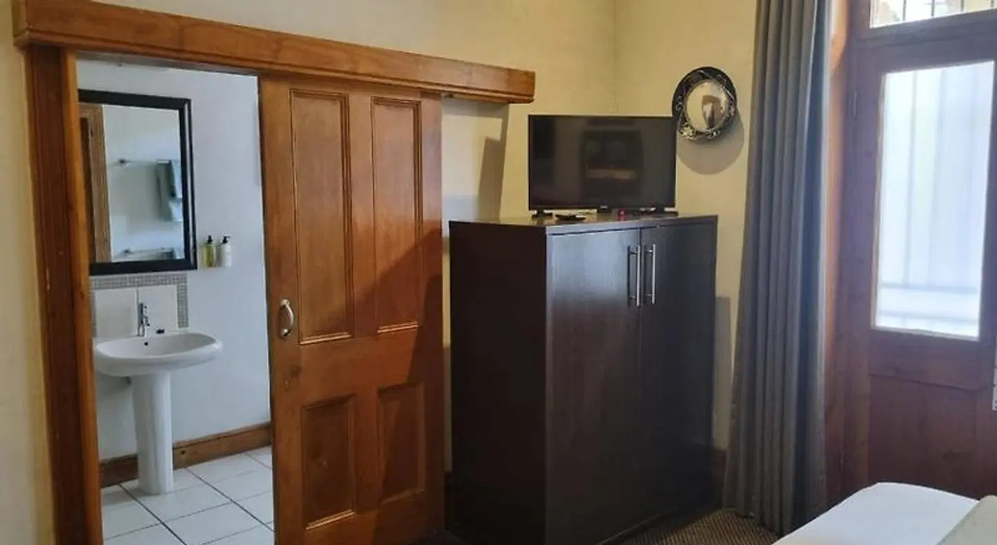Ashanti Gardens Guesthouse ROOM_EXAMPLE
