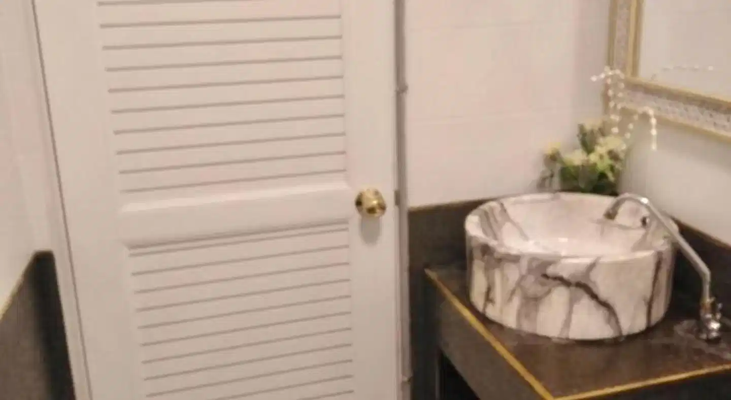 Zleepinezz Hostel Badezimmer